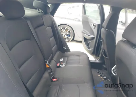 2018 Chevrolet Malibu Lt z USA, uszkodzony, nr VIN 1G1ZD5ST4JF157683